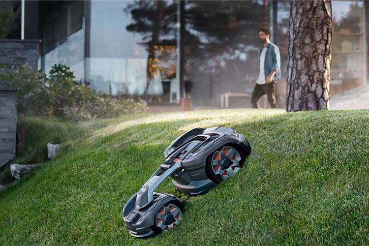 HUSQVARNA AUTOMOWER 435X AWD Mähroboter im Test-Überblick