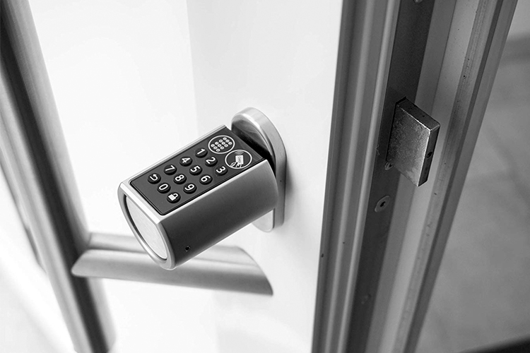 NENOKI – Intelligente Zugangskontrolle mit App und RFID-Zugang