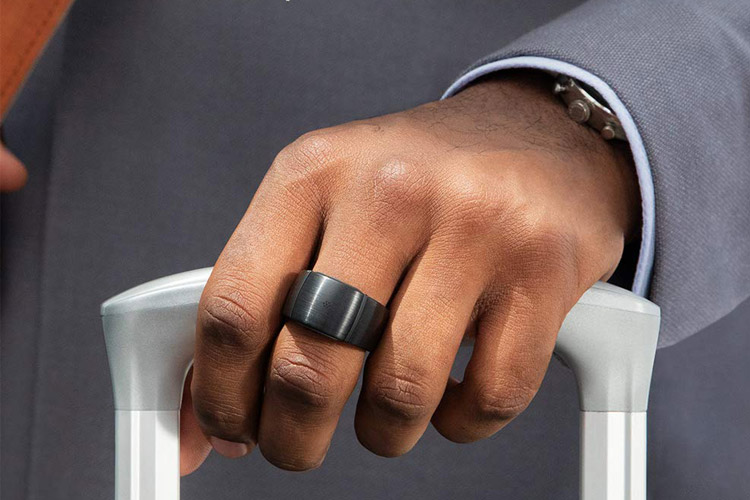 Echo Loop: Alexa Ring mit Mikro, Lautsprecher und Vibrationsalarm