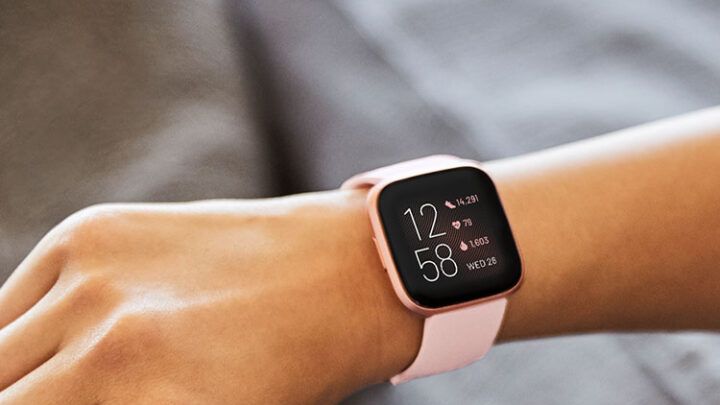 Fitbit Versa 2 Tests & Preis der Smartwatch mit Alexa-Integration