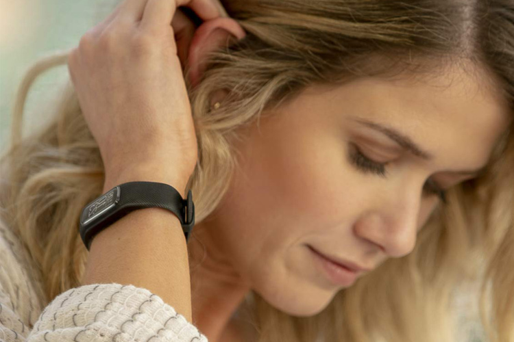 Garmin vívosmart 4 Fitnesstracker Tests: Leistung im Überblick