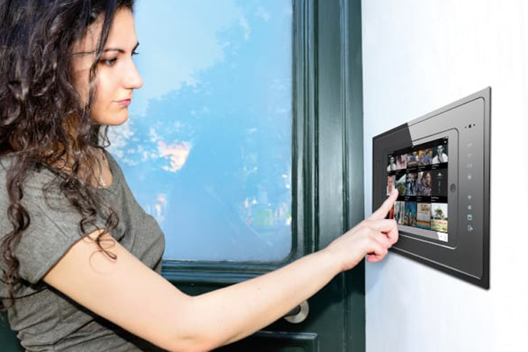 iRoom baut intelligente Docking Stationen für Apple Produkte