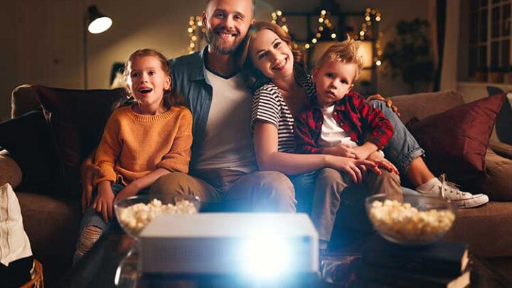 Beamer smart machen – der Weg zum günstigen Smart Heimkino