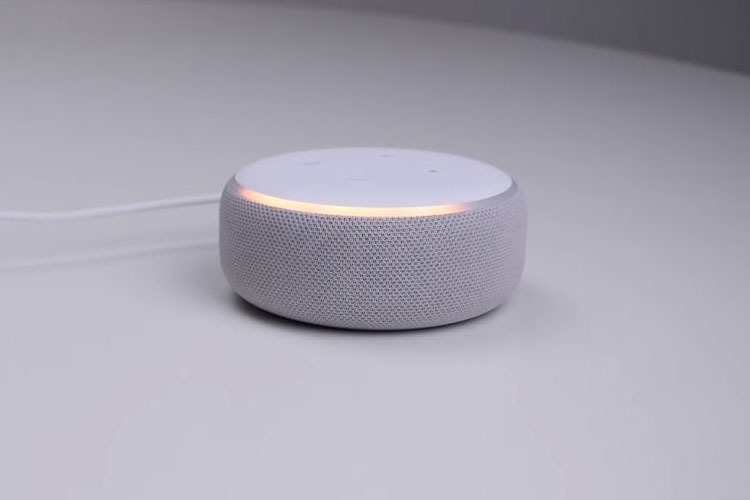 Amazon Echo leuchtet orange – was tun?