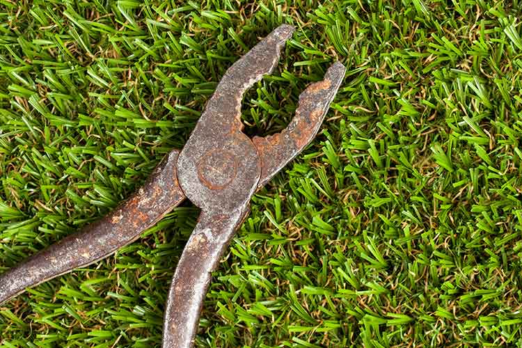 Mähroboter Begrenzungskabel reparieren – so geht‘s