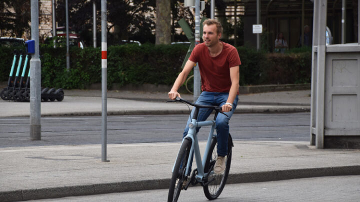 VanMoof S3 Test – Ein E-Bike, das nicht E-Bike schreit