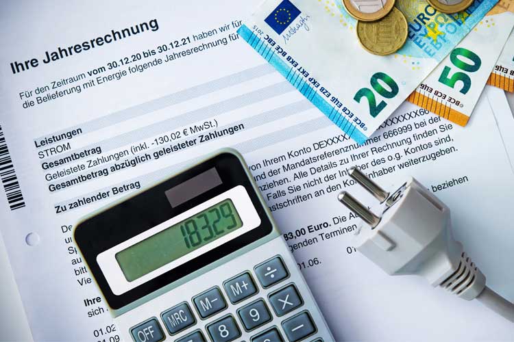 Stromtarif ohne Schufa: Anbieter, Kosten und Wechselmöglichkeiten