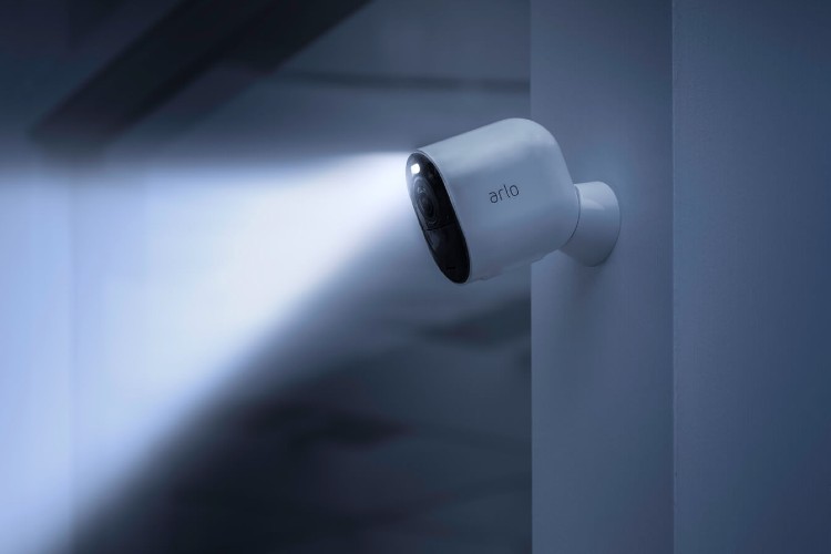 Top Angebote für ARLO Sicherheitskameras bei Media Markt