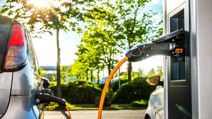 Wallboxen für den Firmenparkplatz: Vorteile & Empfehlungen