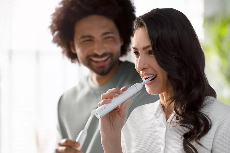 Jetzt elektrische Zahnbürste von Philips kaufen und 51% sparen!