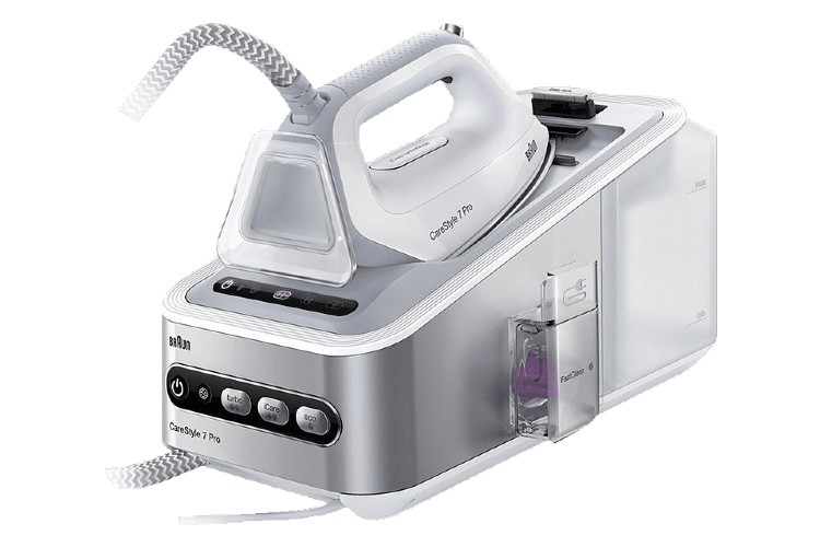 BRAUN Bügelstationen und Bügeleisen im Angebot bei MediaMarkt