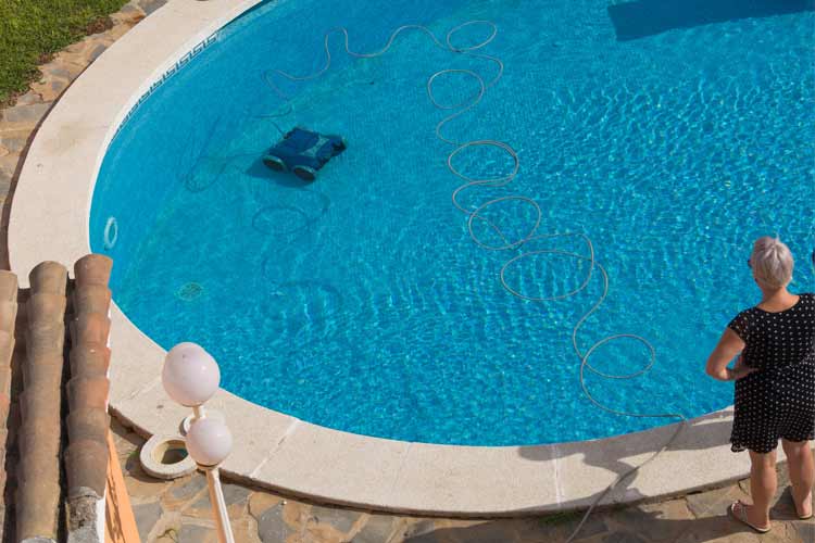 Poolroboter für Rundpools: Leistung und Preise im Test-Check