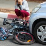 Ob zu schnell, unsicher oder technische Mängel - E-Bike fahren birgt auch Risiken. Wir klären auf!