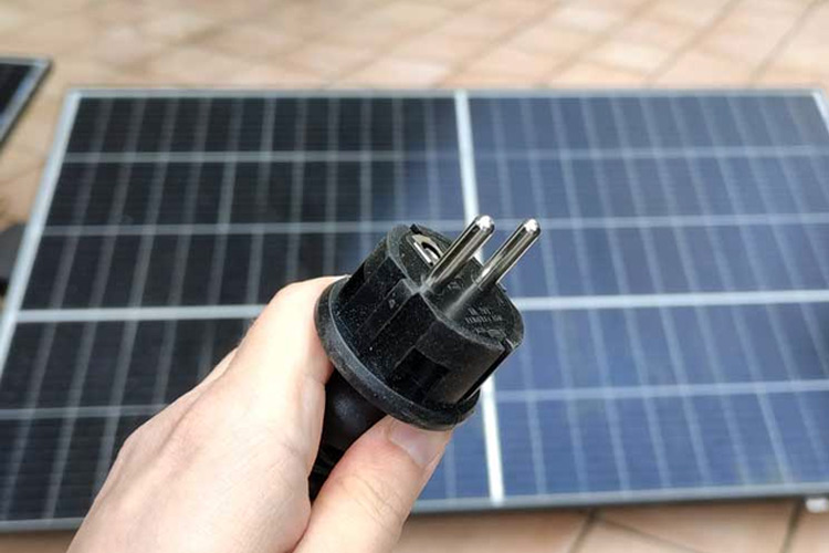 Balkonkraftwerk anschließen – was ist zu beachten?