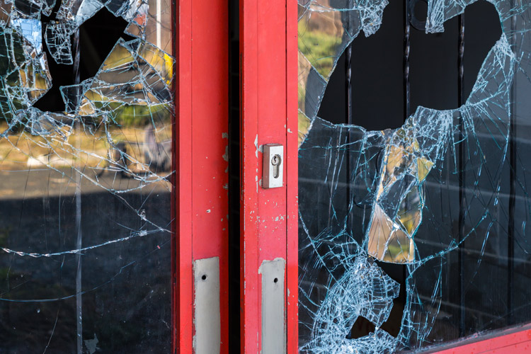 ABUS Studie 2023: Angst vor Gewalt & Körperverletzung nimmt zu