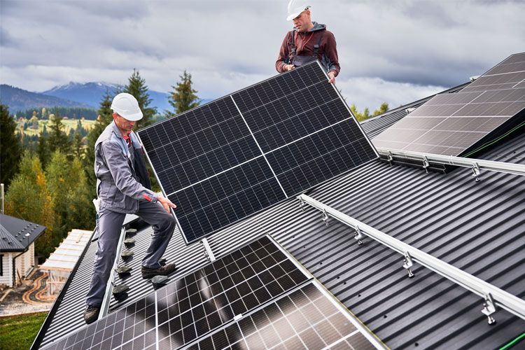 Photovoltaik in Augsburg: Hier Solarteur oder Elektriker finden