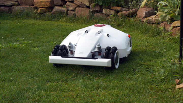 Mammotion LUBA Test: Wie gut ist der drahtlose Mähroboter?