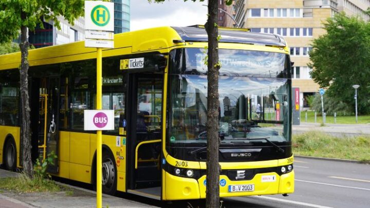 THG-Quote für E-Bus & E-LKW im Vergleich