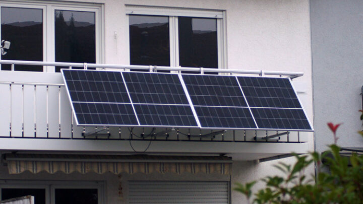 Balkonkraftwerke bald nur noch mit 960 Watt Leistung erlaubt?