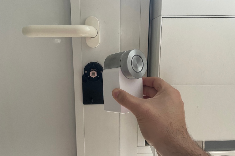 Elektronisches Türschloss nachrüsten: So geht’s!