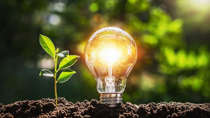 Das Potential von Balkonkraftwerken entdecken