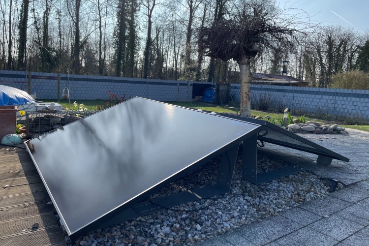 Yuma Flat 900 Deep Black: Premium-Balkonkraftwerk im Test