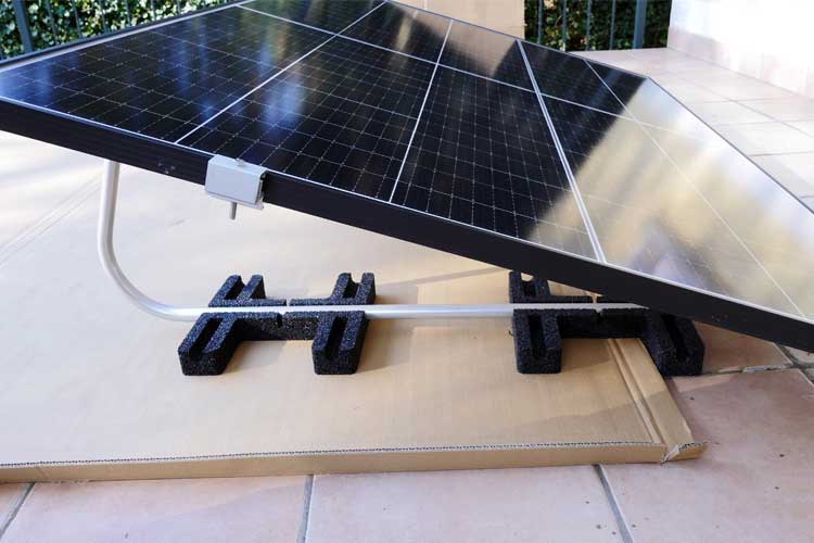 Balkonkraftwerk Ballastierung: Schutz gegen Sturm und Wind