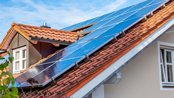 Solarstrom an Nachbarn verkaufen: Schritt-für-Schritt-Anleitung