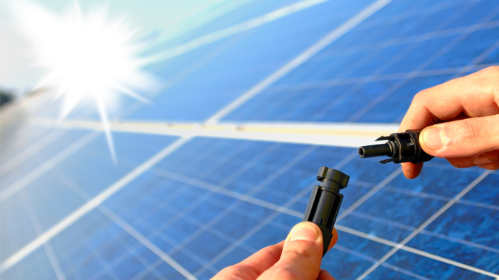 Solarmodule verbinden: Reihen- oder Parallelschaltung?