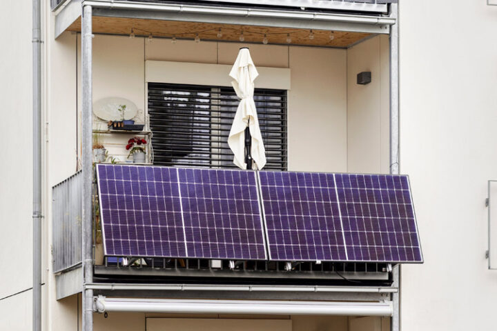 Balkonkraftwerk: Diese Regeln gelten für Mini-Solaranlagen