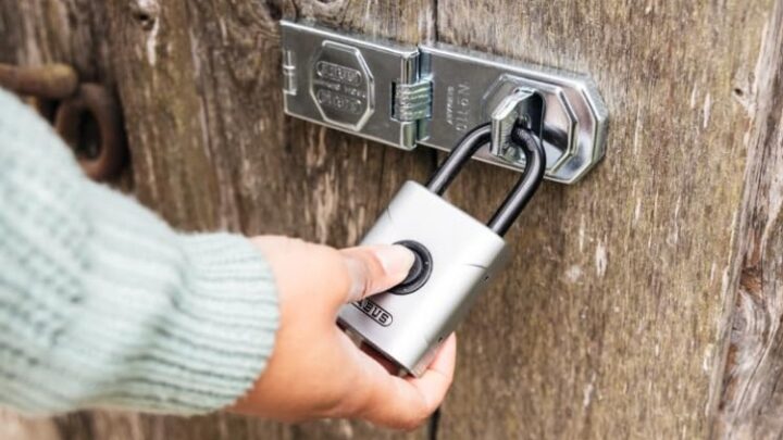 ABUS Everox One 61: So sicher ist das smarte Vorhängeschloss