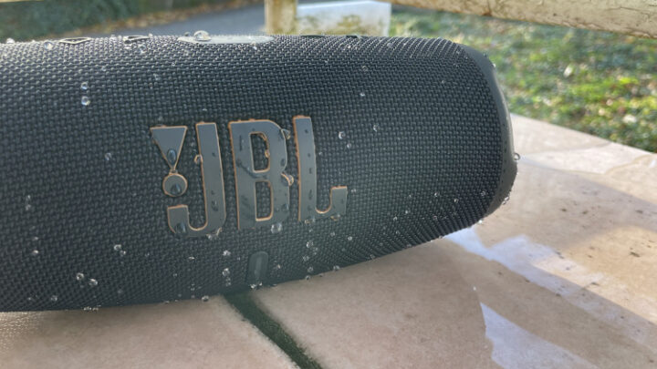 JBL Charge 5 Wi-Fi Test – lohnt sich der Lautsprecher?