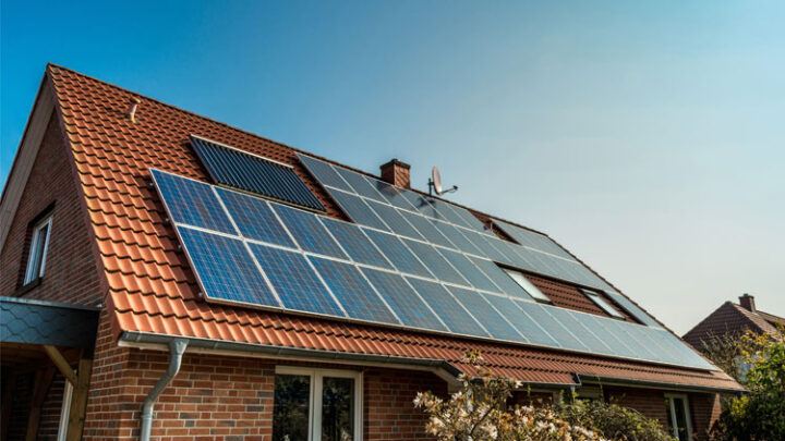Solaranlage Einfamilienhaus Kosten: Anbieter & Erfahrungen
