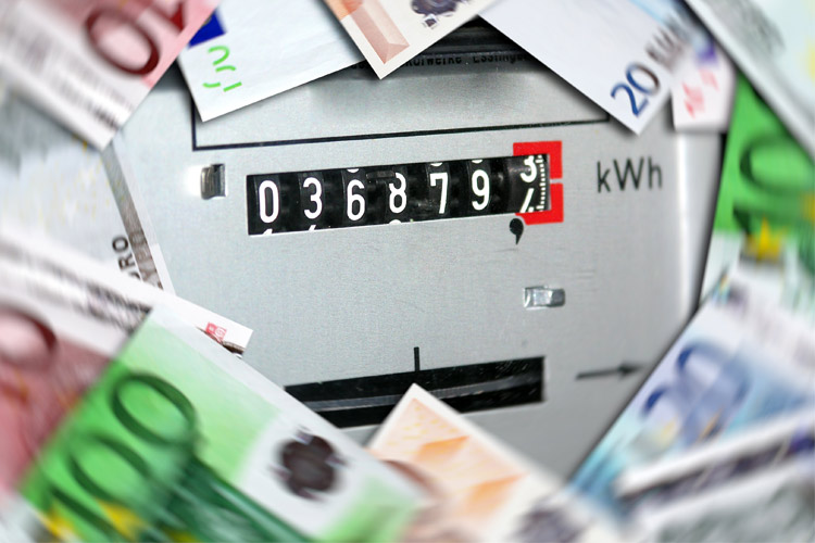 Anleitung: Dynamische Stromtarif-Kosten senken mit Stromspeicher