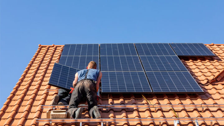 11 kWp Photovoltaikanlage: Was kostet sie? Lohnt sie sich?