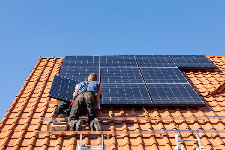 11 kWp Photovoltaikanlage: Was kostet sie? Lohnt sie sich?