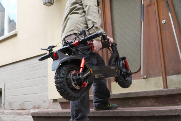E-Scooter mit Straßenzulassung Test: Die besten Modelle