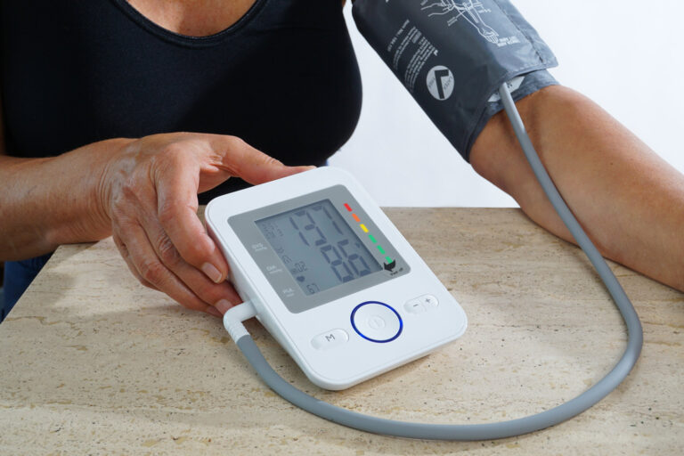 Die besten Blutdruckmessgeräte im Test-Vergleich