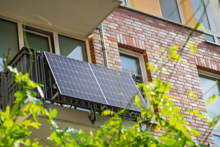 Solakon Erfahrungen: Das sagen Nutzer zum Balkonkraftwerk Shop