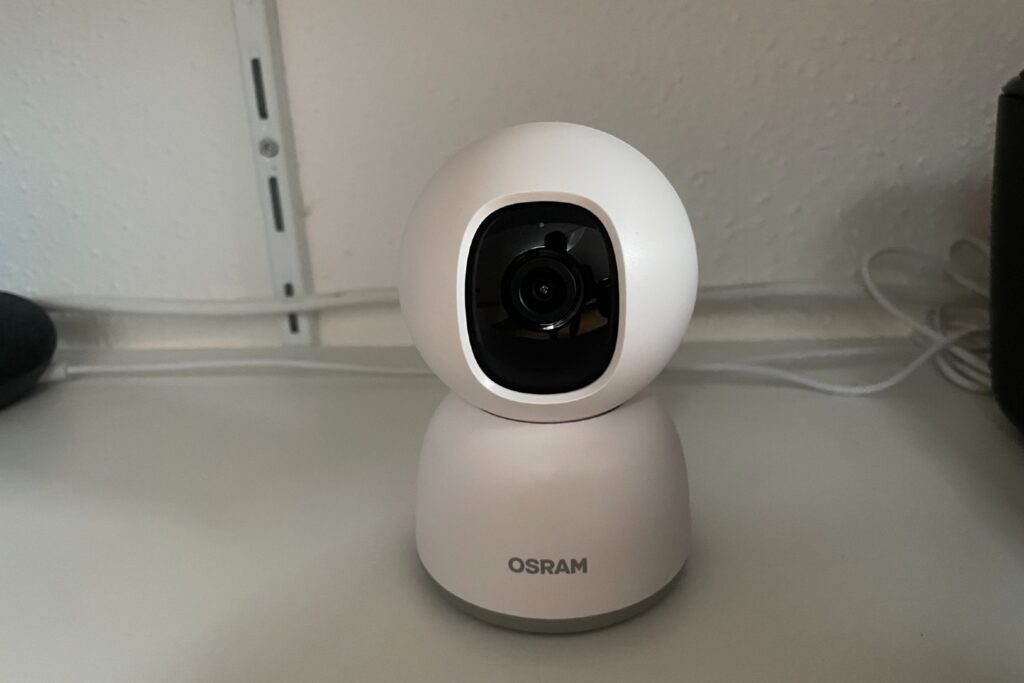 Osram Smart+ 360 Test: Was kann die kleine Überwachungskamera?