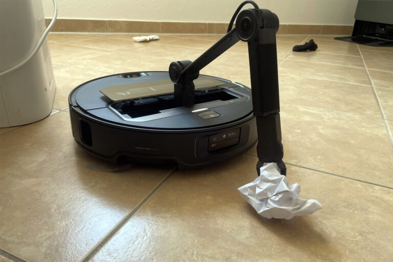 Saugroboter mit Arm: Räumen diese Modelle wirklich selbst auf?