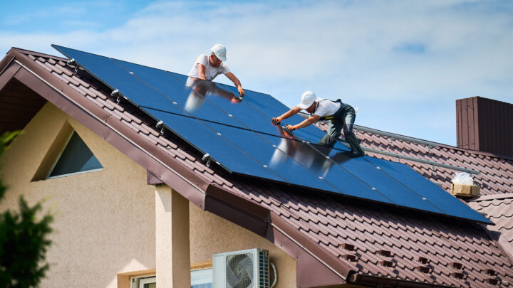 PV‑Anlage erweitern mit Balkonkraftwerk: Mehr Ertrag oder nur Aufwand?