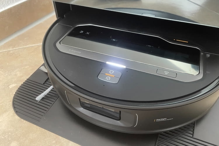 Passt alles? Dann leuchten Roboter und Station auf Passt alles? Dann leuchten Roboter und Station auf