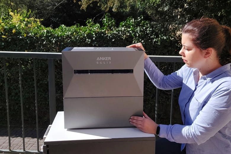 Hier wurde z. B. eine Haupteinheit mit einem Zusatzakku gekoppelt Hier wurde z. B. eine Haupteinheit mit einem Zusatzakku gekoppelt