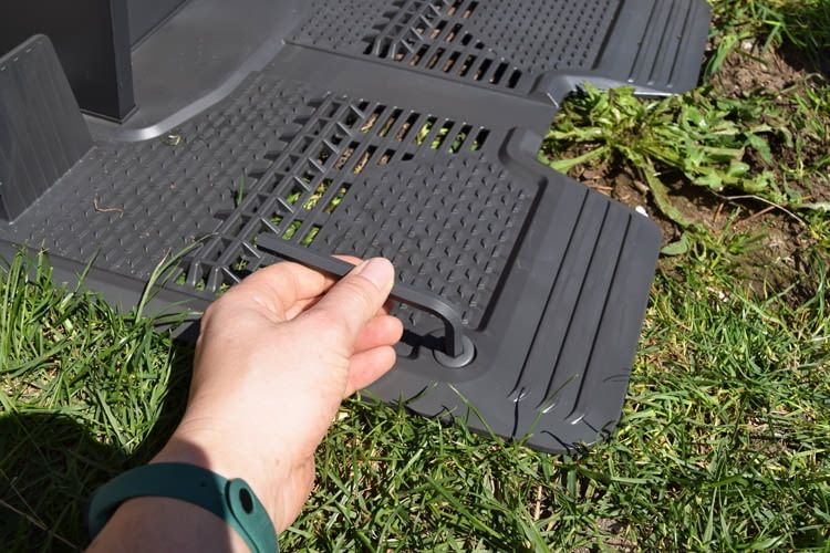 Die Befestigung der Ladestation ging im Test sehr schnell Die Befestigung der Ladestation ging im Test sehr schnell