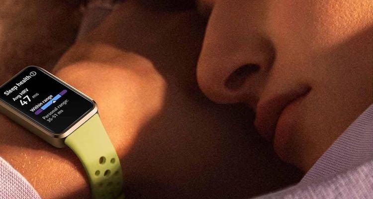 Der eckige Look erinnert hier etwas an die Apple Watch Wearables Der eckige Look erinnert hier etwas an die Apple Watch Wearables