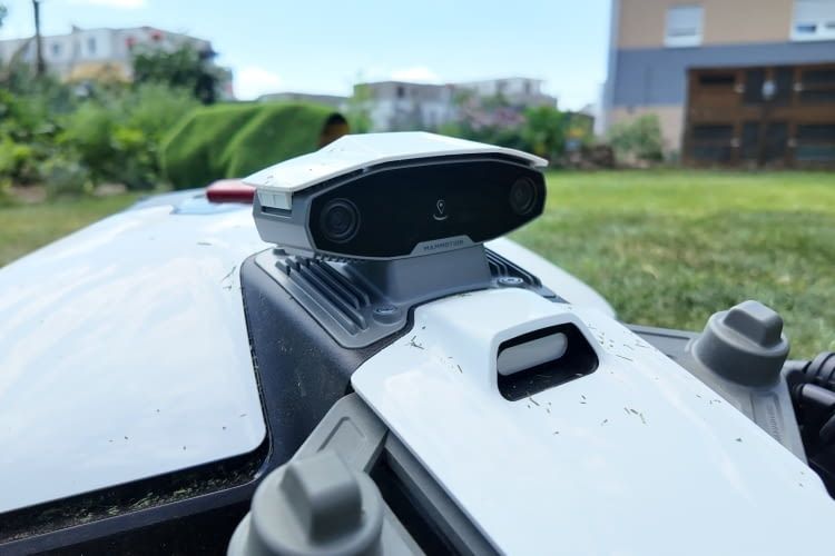 Das Vision Modul ist mit zwei Kameras ausgestattet und hilft bei der Hinderniserkennung und Navigation Das Vision Modul ist mit zwei Kameras ausgestattet und hilft bei der Hinderniserkennung und Navigation