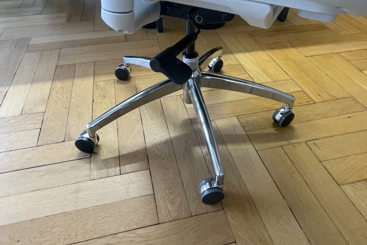 Schwachpunkt Rollen: Beim fahren blockieren die Räder immer wieder Schwachpunkt Rollen: Beim fahren blockieren die Räder immer wieder