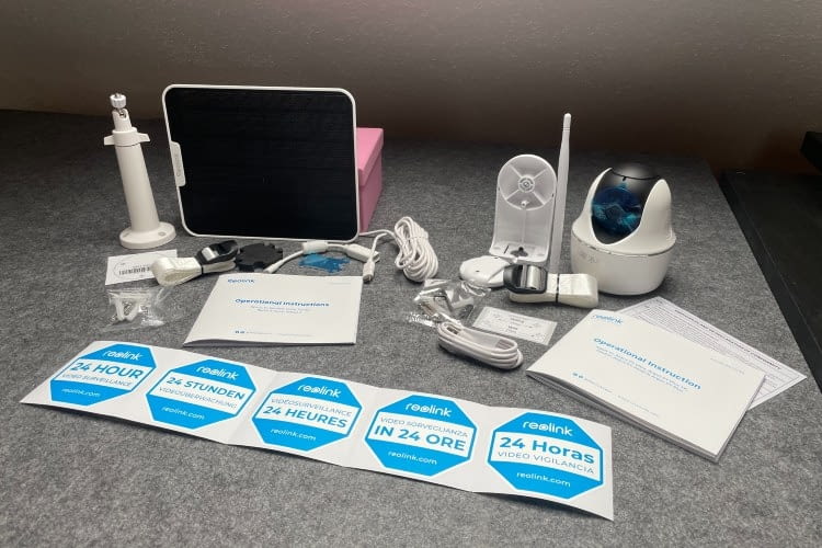 Der gesamte Lieferumfang der Reolink Argus PT Ultra Der gesamte Lieferumfang der Reolink Argus PT Ultra