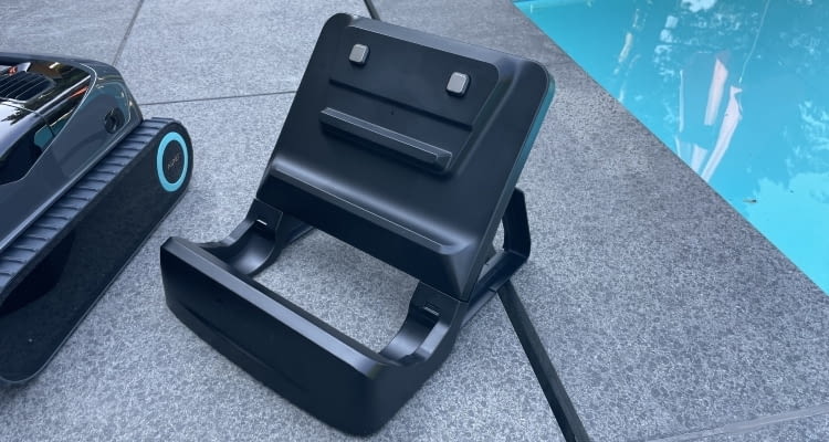 Aber 1.300 Euro UVP ist die Dockingstation ein Muss Aber 1.300 Euro UVP ist die Dockingstation ein Muss